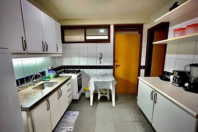 BEIRA MAR com vista incrível e conforto exclusivo