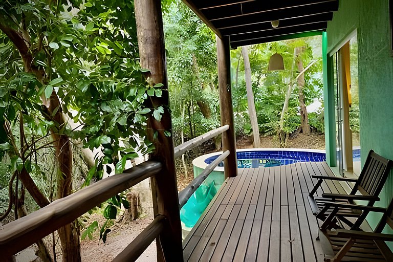 Bangalô com Piscina Privativa